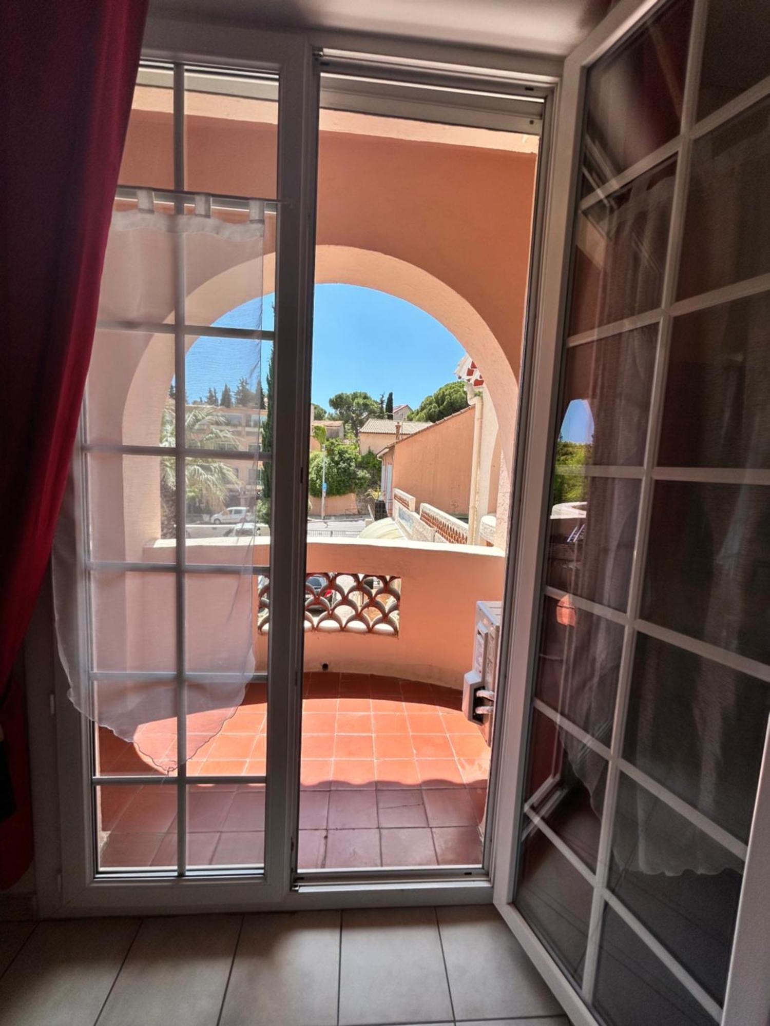 Appart T1 centre BANDOL dans Résidence de charme Esterno foto